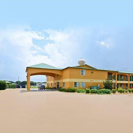 Pine Point Inn & Suites Smithville Zewnętrze zdjęcie