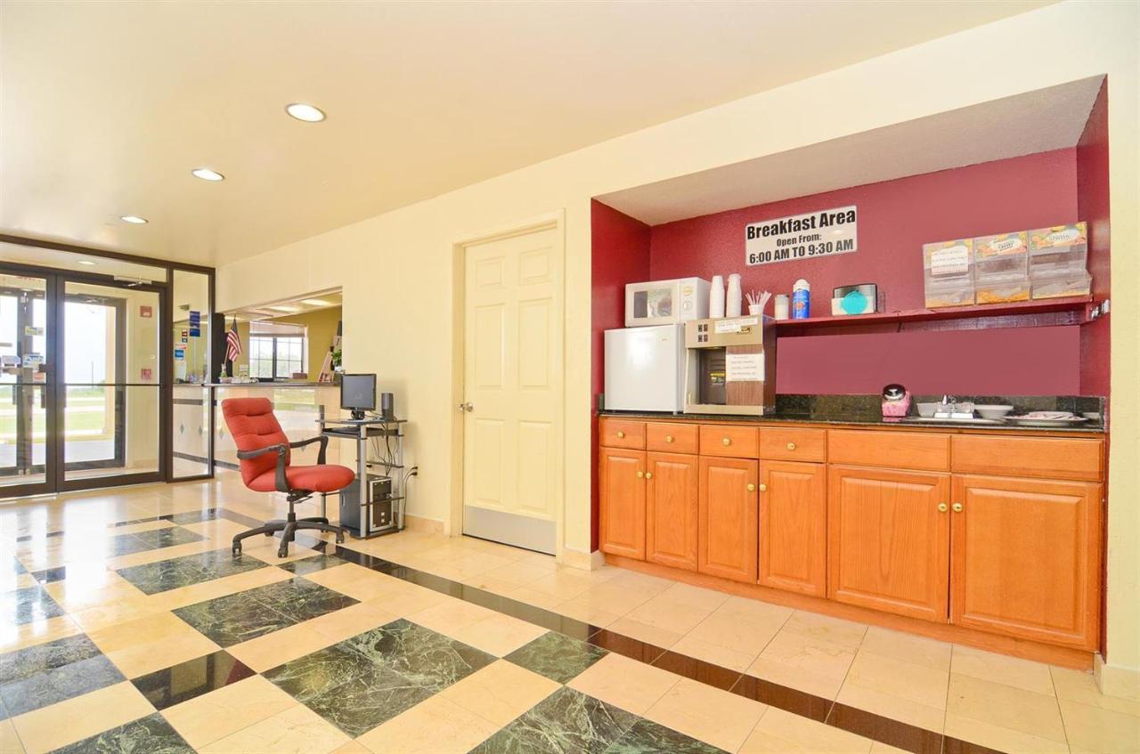 Pine Point Inn & Suites Smithville Zewnętrze zdjęcie